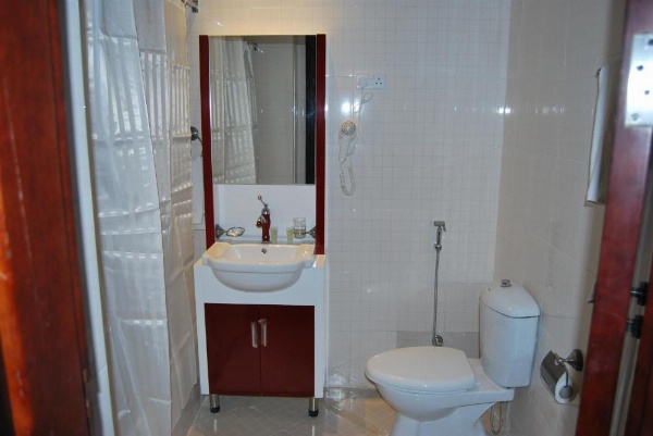 Sharjah International Airport Hotel image 13