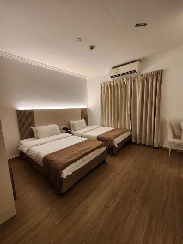 Sharjah International Airport Hotel image 14